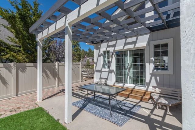 735 Tayles Point, Big Bear Lake, CA 92315