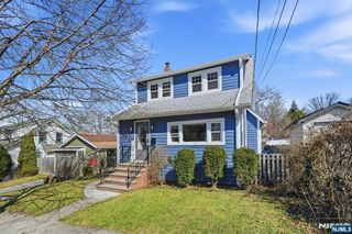 33 Beechwood Avenue, Bogota, NJ 07603