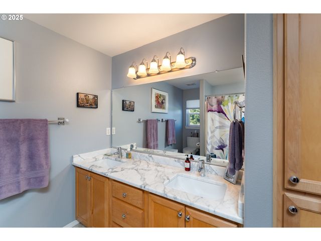 20322 NOBLE Ln, West Linn, OR 97068