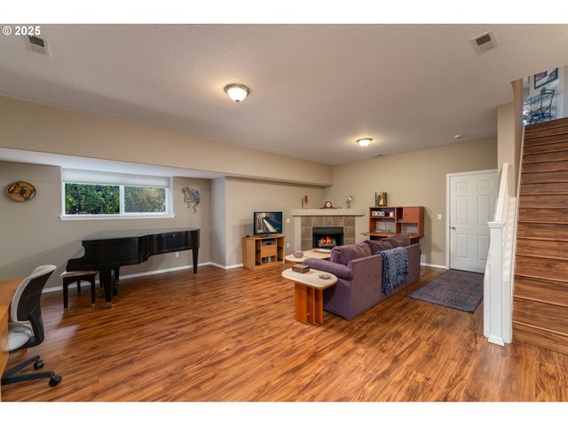 20322 NOBLE Ln, West Linn, OR 97068