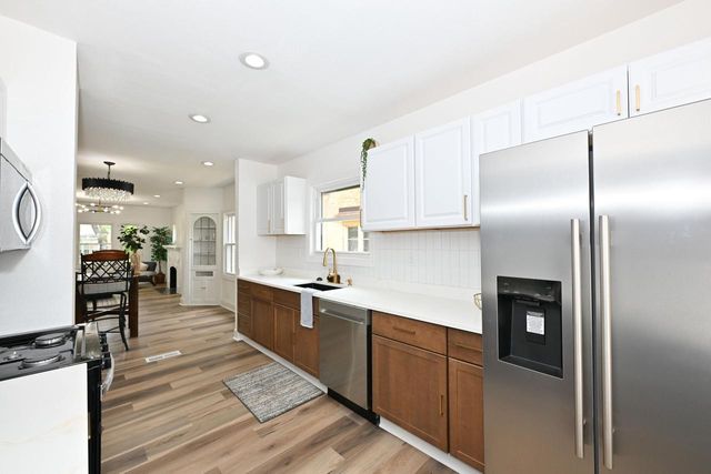 4637 W Scranton PLACE, Milwaukee, WI 53216