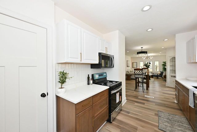 4637 W Scranton PLACE, Milwaukee, WI 53216