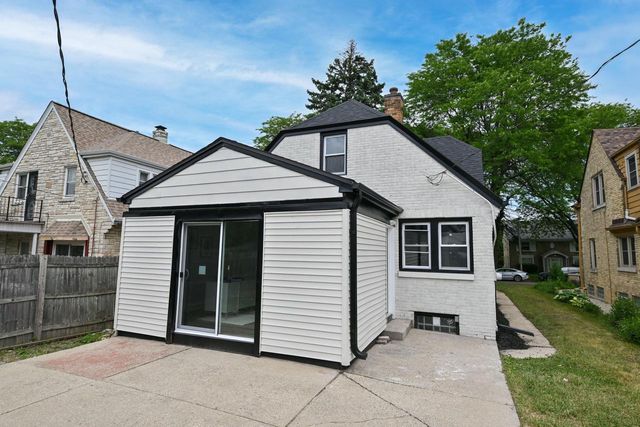 4637 W Scranton PLACE, Milwaukee, WI 53216