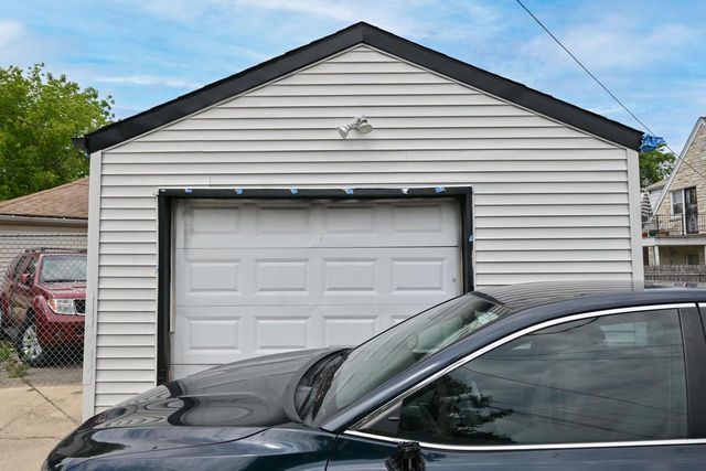 4637 W Scranton PLACE, Milwaukee, WI 53216