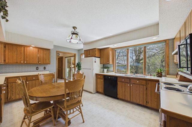 2151 150th Street, New Richmond, WI 54017