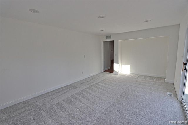 4739 Quarton Road, Bloomfield Hills, MI 48301