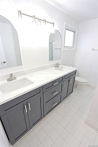 4739 Quarton Road, Bloomfield Hills, MI 48301