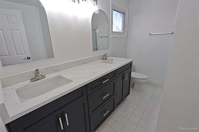 4739 Quarton Road, Bloomfield Hills, MI 48301