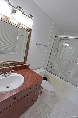 4739 Quarton Road, Bloomfield Hills, MI 48301