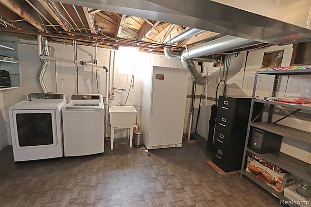 4739 Quarton Road, Bloomfield Hills, MI 48301