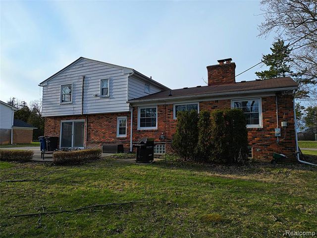 4739 Quarton Road, Bloomfield Hills, MI 48301