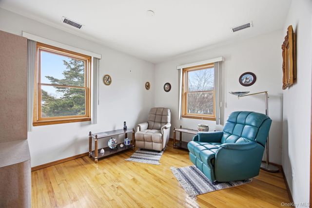 1450 McCann Lane, Riverhead, NY 11944