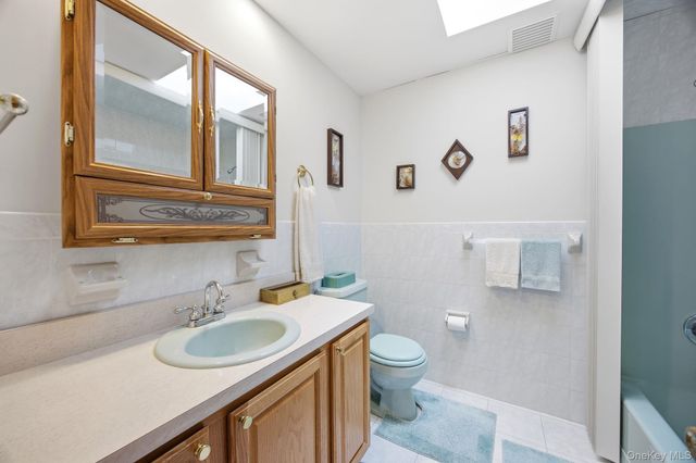 1450 McCann Lane, Riverhead, NY 11944