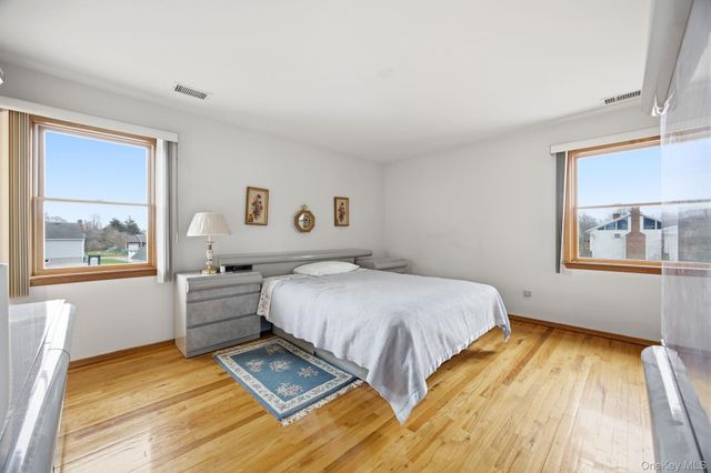 1450 McCann Lane, Riverhead, NY 11944