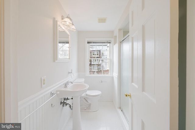 904 LOCUSTVALE RD, Towson, MD 21204