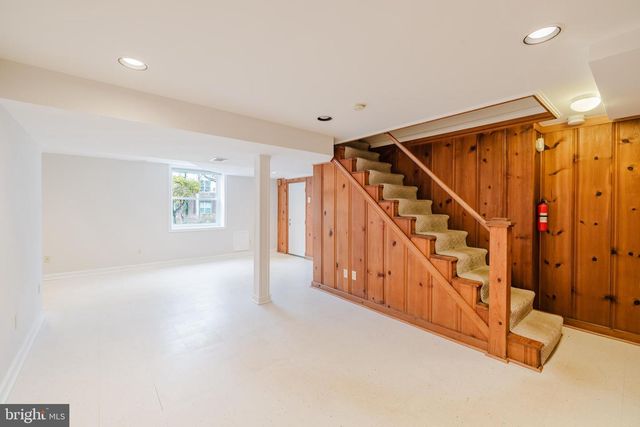 904 LOCUSTVALE RD, Towson, MD 21204