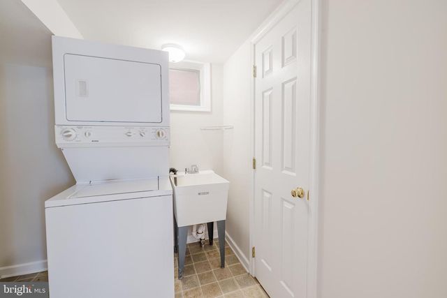 904 LOCUSTVALE RD, Towson, MD 21204