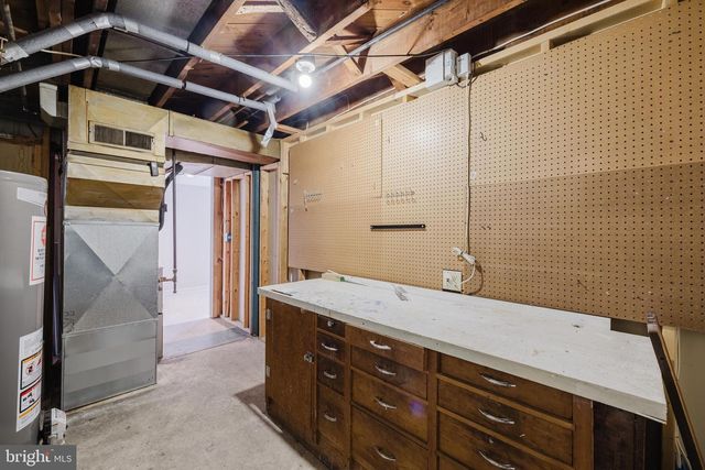 904 LOCUSTVALE RD, Towson, MD 21204