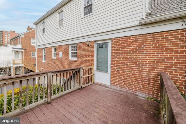 904 LOCUSTVALE RD, Towson, MD 21204