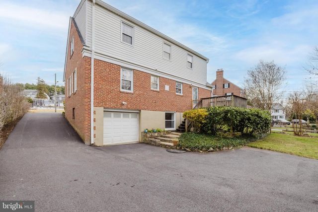 904 LOCUSTVALE RD, Towson, MD 21204