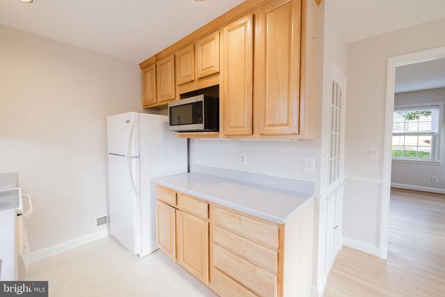 904 LOCUSTVALE RD, Towson, MD 21204