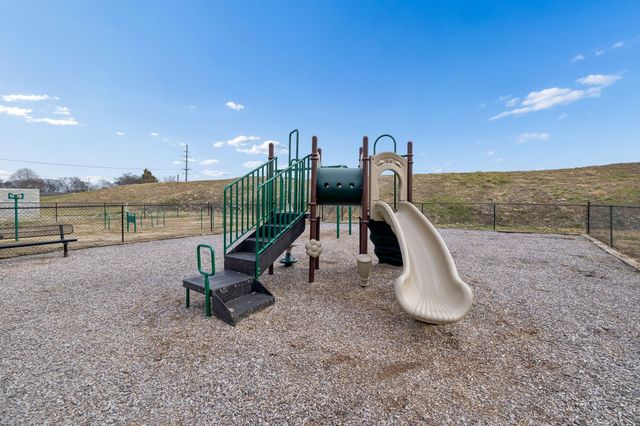 206 Dry Creek Commons, Goodlettsville, TN 37072