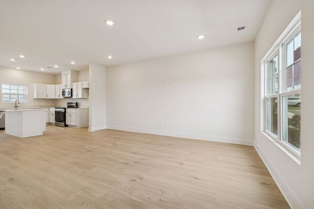 206 Dry Creek Commons, Goodlettsville, TN 37072