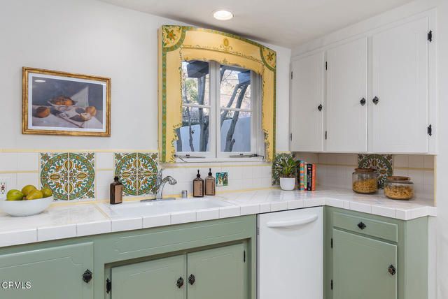 1485 E Mendocino Street, Altadena, CA 91001