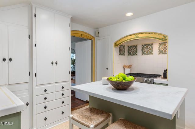 1485 E Mendocino Street, Altadena, CA 91001