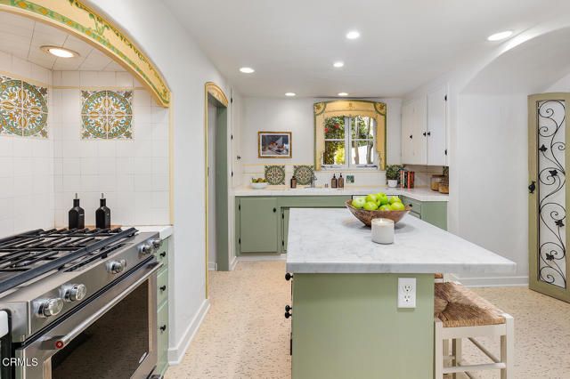 1485 E Mendocino Street, Altadena, CA 91001