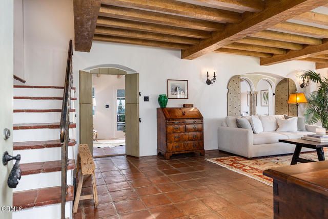 1485 E Mendocino Street, Altadena, CA 91001