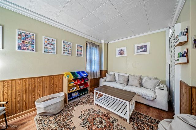 7265 Parma Park Boulevard, Parma, OH 44130