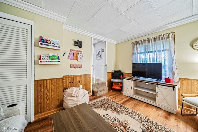 7265 Parma Park Boulevard, Parma, OH 44130