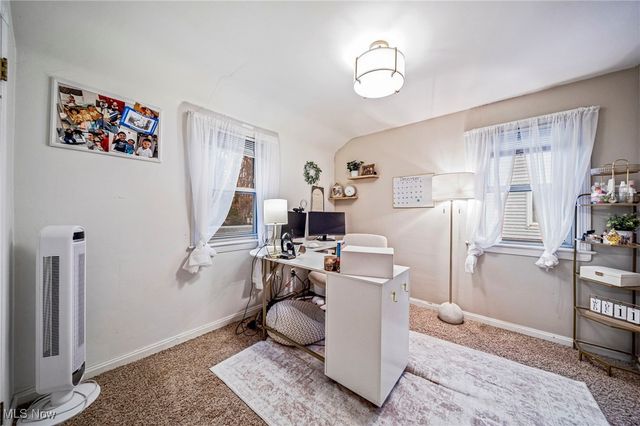 7265 Parma Park Boulevard, Parma, OH 44130