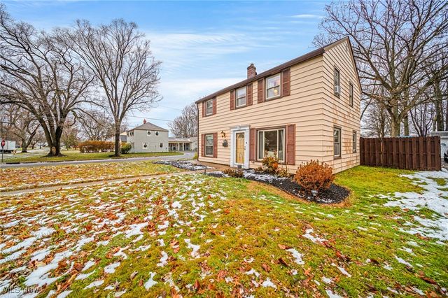 7265 Parma Park Boulevard, Parma, OH 44130