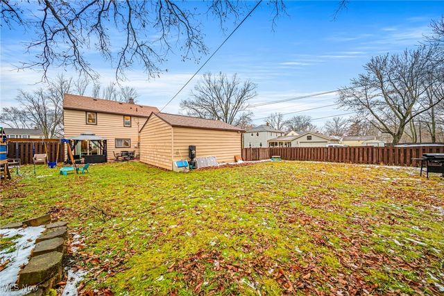 7265 Parma Park Boulevard, Parma, OH 44130