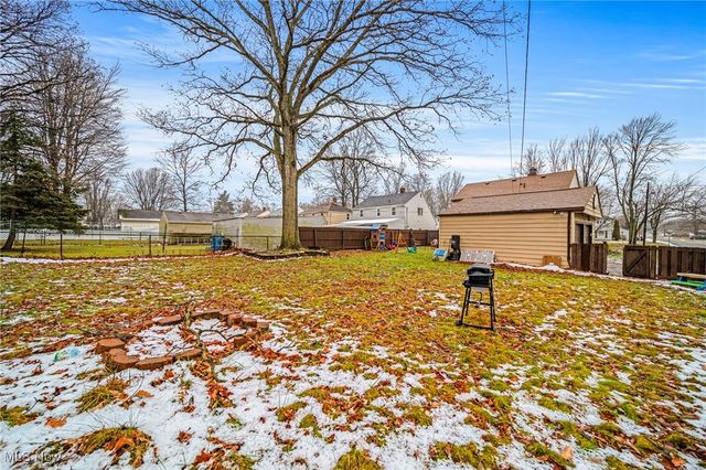 7265 Parma Park Boulevard, Parma, OH 44130