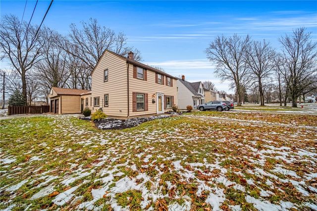 7265 Parma Park Boulevard, Parma, OH 44130