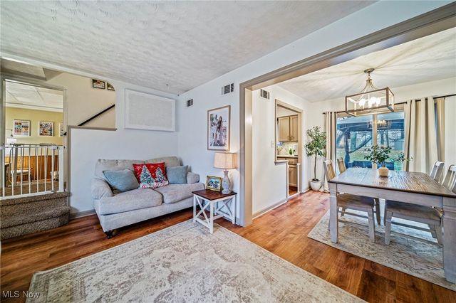 7265 Parma Park Boulevard, Parma, OH 44130