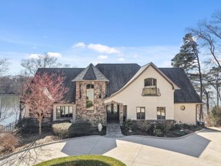 8906 Prairie Schooner Circle, Soddy Daisy, TN 37379