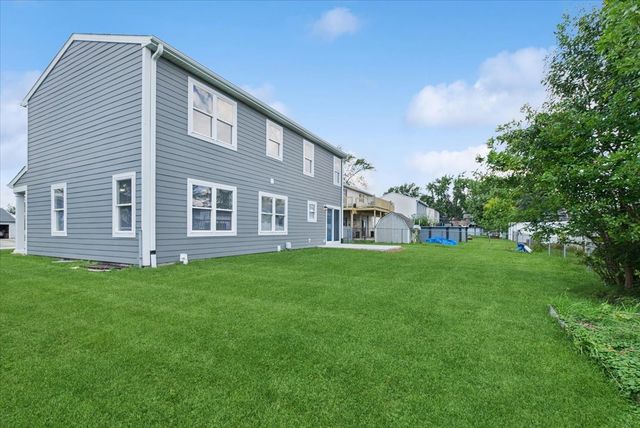 20033 S Rosewood Drive, Frankfort, IL 60423