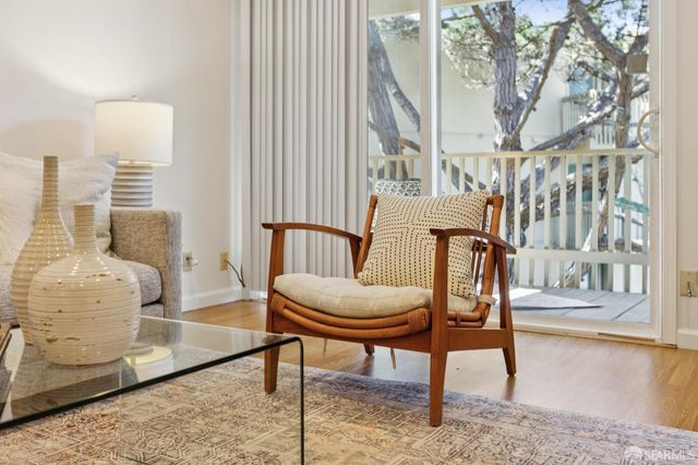 373 Half Moon Lane 205, Daly City, CA 94015