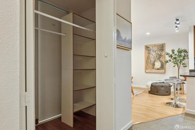 373 Half Moon Lane 205, Daly City, CA 94015