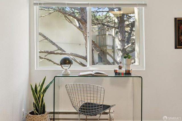 373 Half Moon Lane 205, Daly City, CA 94015