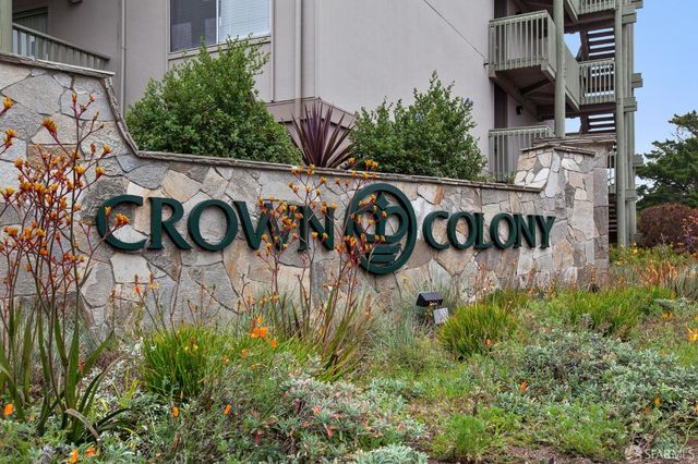 373 Half Moon Lane 205, Daly City, CA 94015