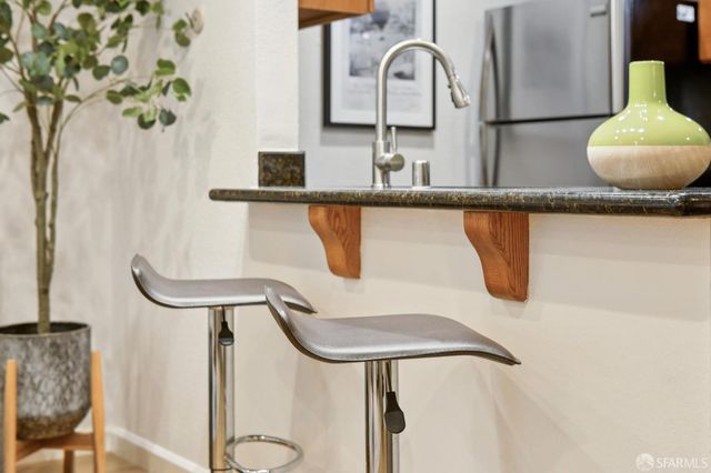 373 Half Moon Lane 205, Daly City, CA 94015