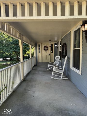 7832 Mallard Way, Indianapolis, IN 46256