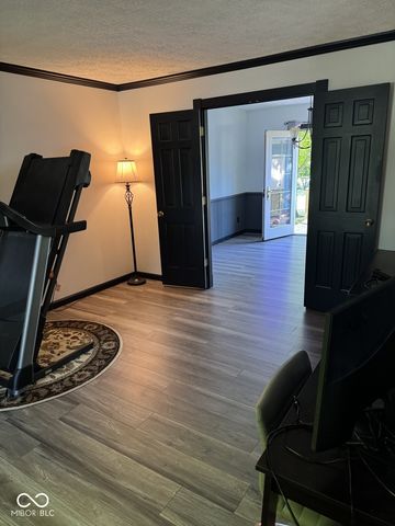 7832 Mallard Way, Indianapolis, IN 46256