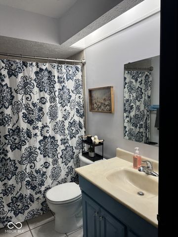 7832 Mallard Way, Indianapolis, IN 46256