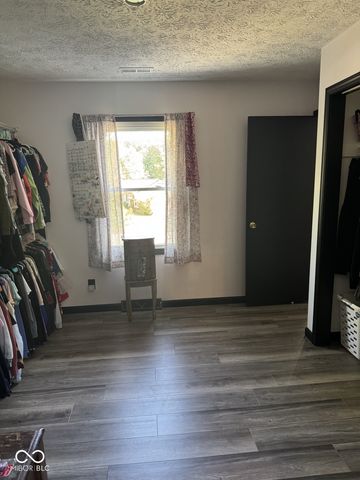 7832 Mallard Way, Indianapolis, IN 46256